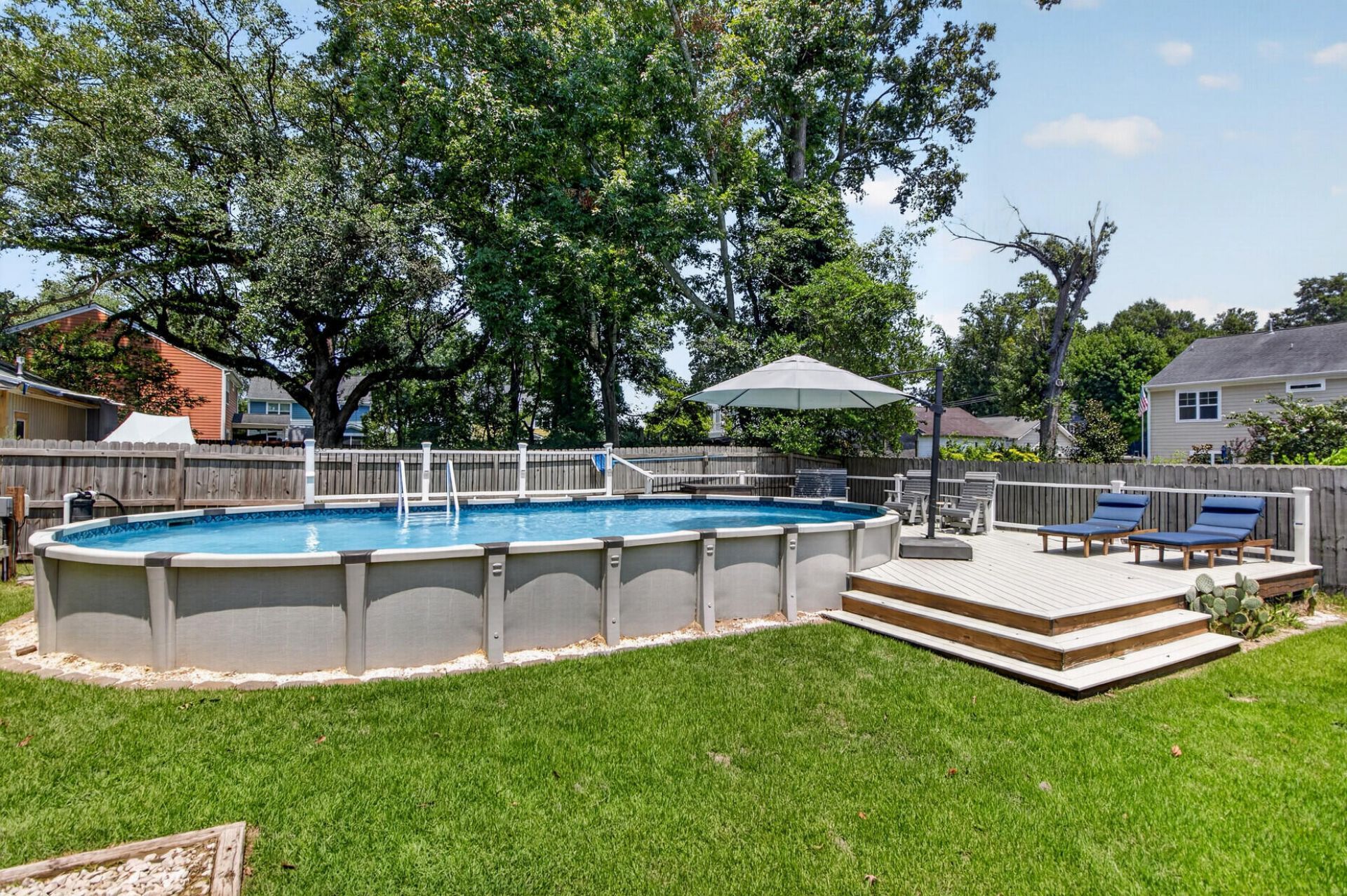 5476 Thompson Street Photo 57