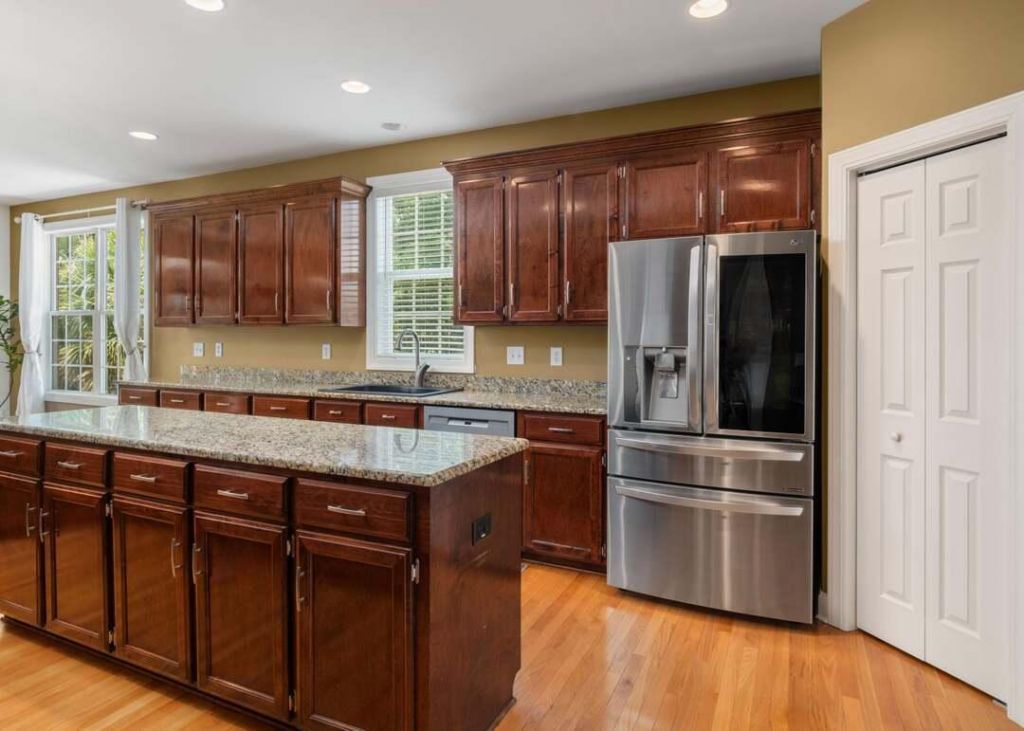 8730 Alexandria Photo 18