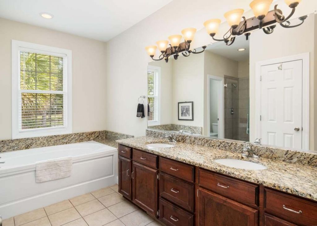 8730 Alexandria Photo 23