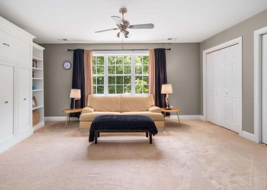 8730 Alexandria Photo 25