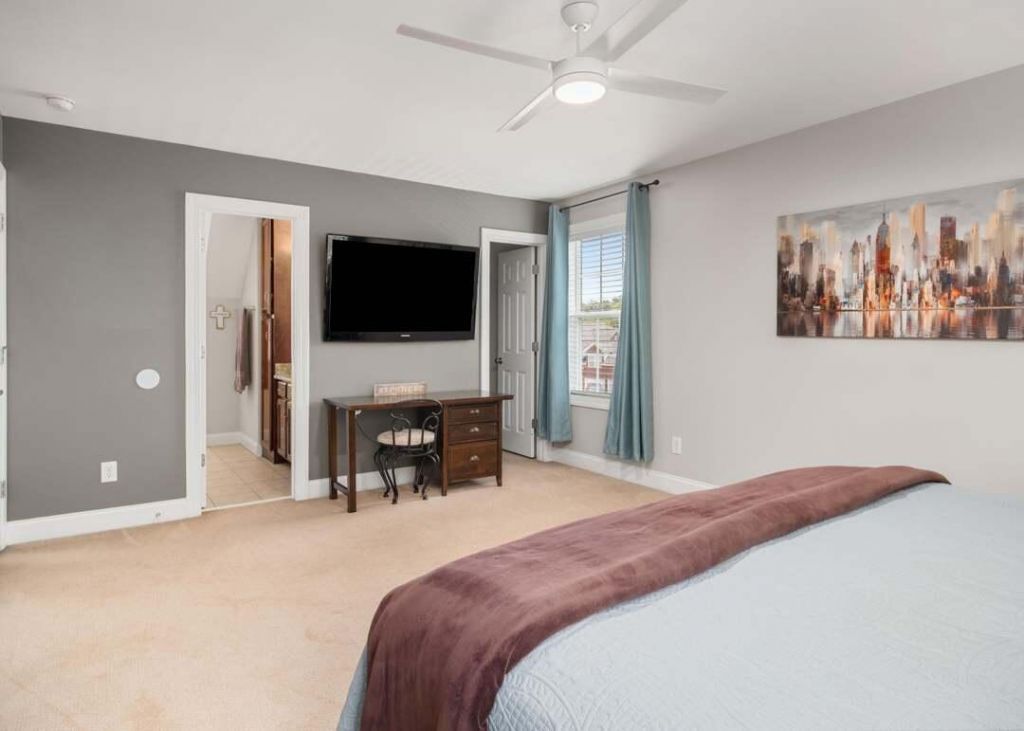 8730 Alexandria Photo 31