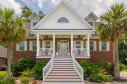 8730 Alexandria photo 4