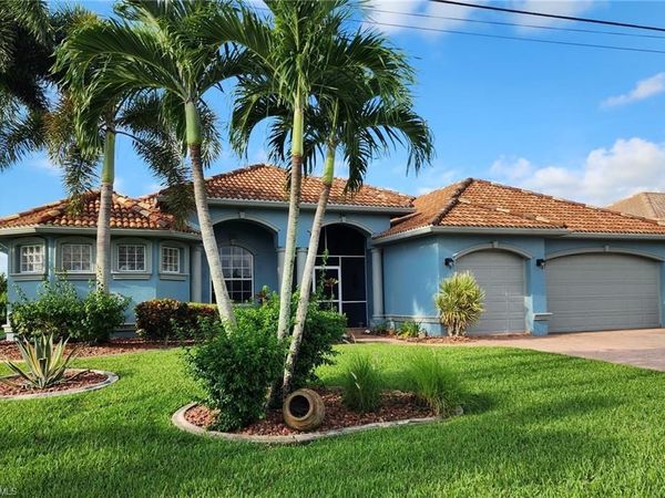 228 SE 30th TER, CAPE CORAL, FL 33904
