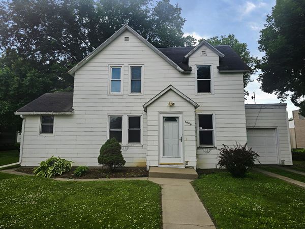 1009 11th Avenue , Clarkfield, MN 56223