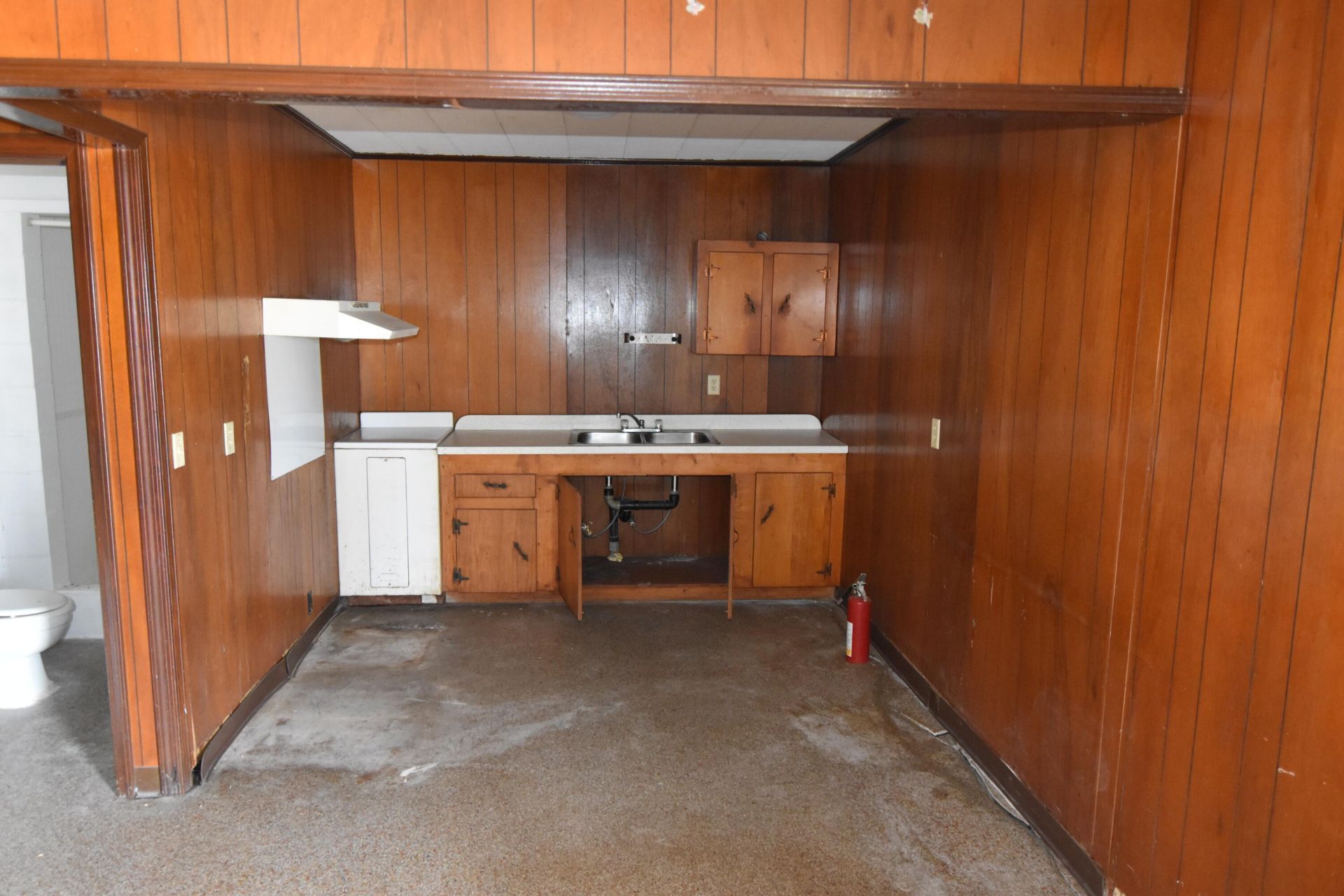 1054 Edgewater Road  Photo 18