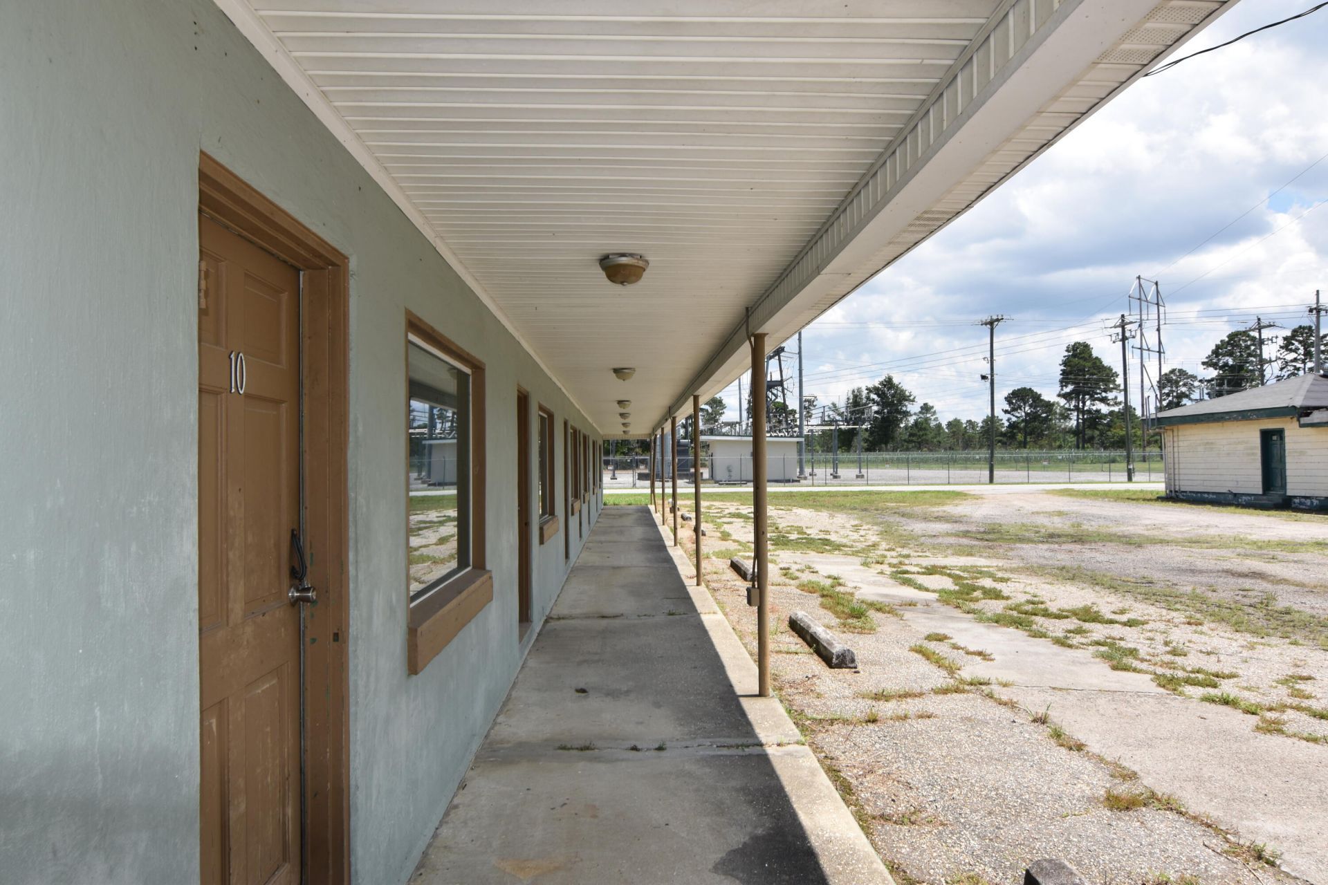 1054 Edgewater Road  Photo 27