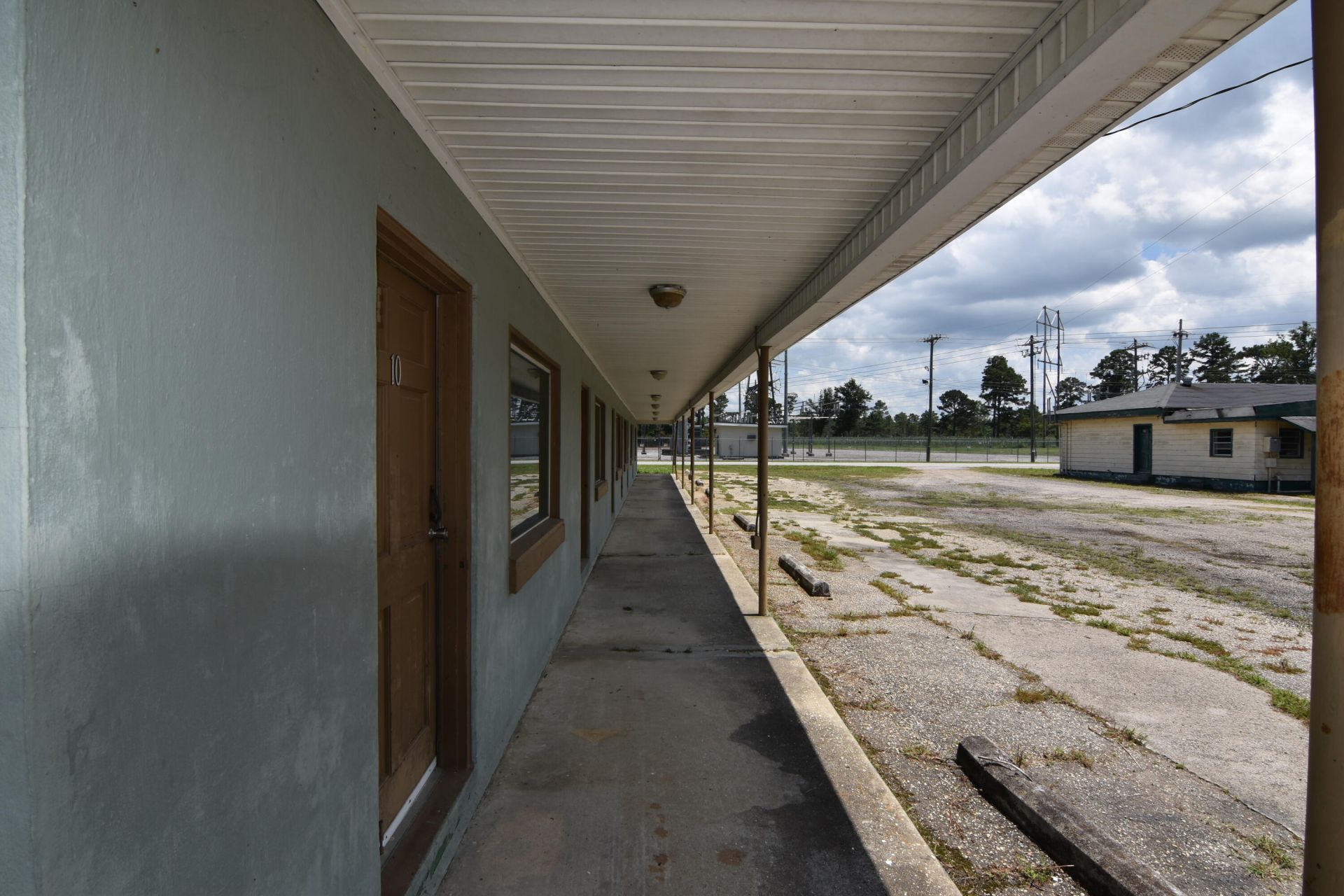 1054 Edgewater Road  Photo 28
