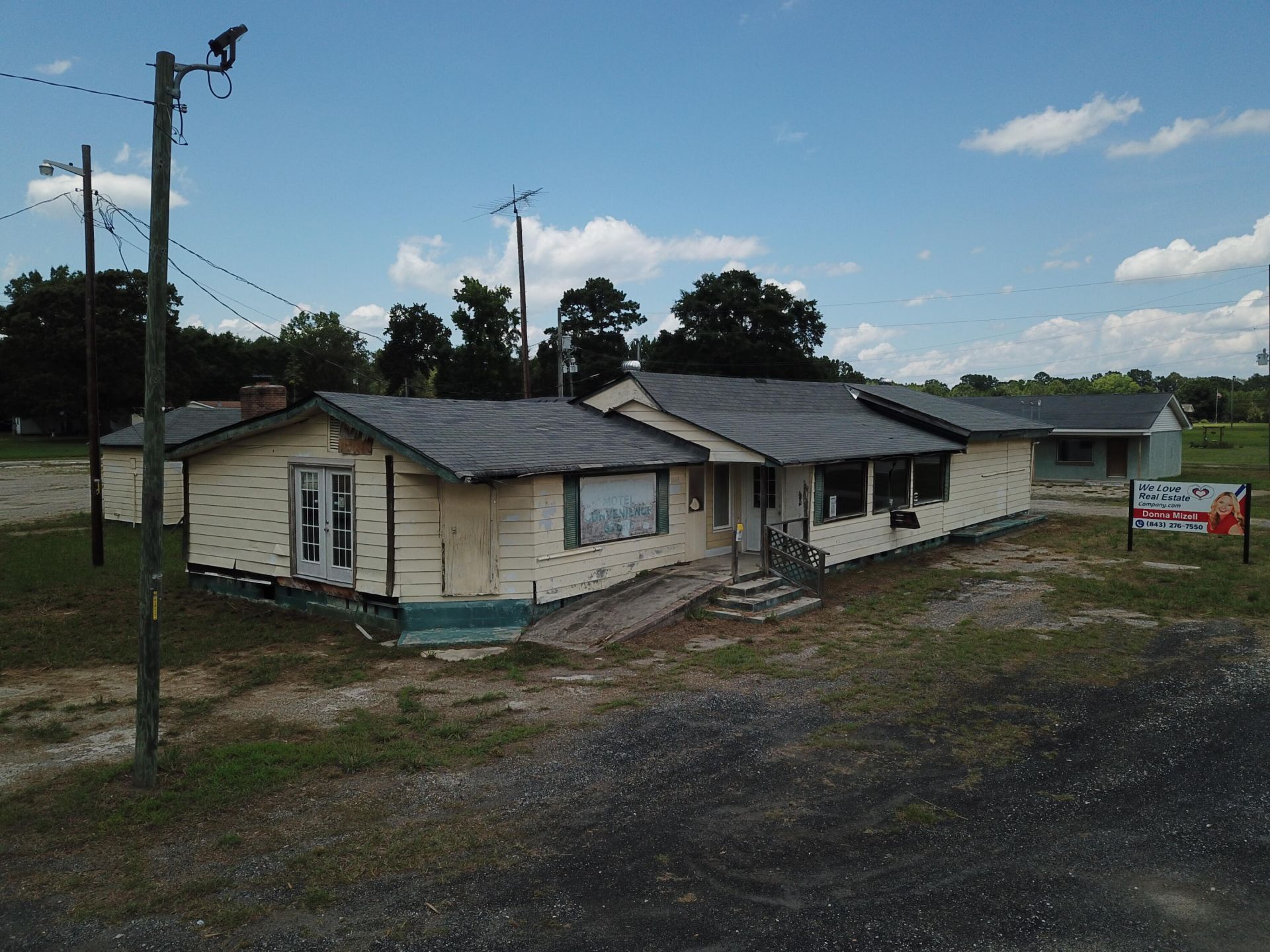 1054 Edgewater Road  Photo 8