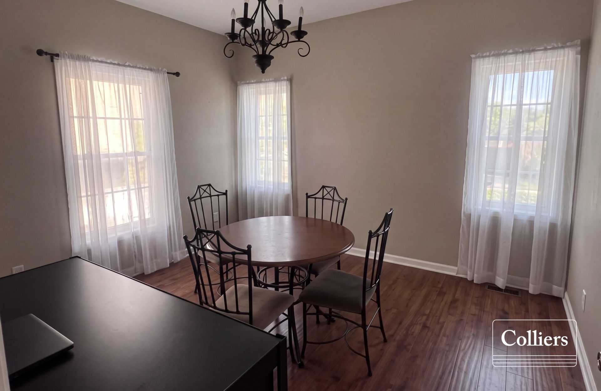 235 Huger Street Photo 6