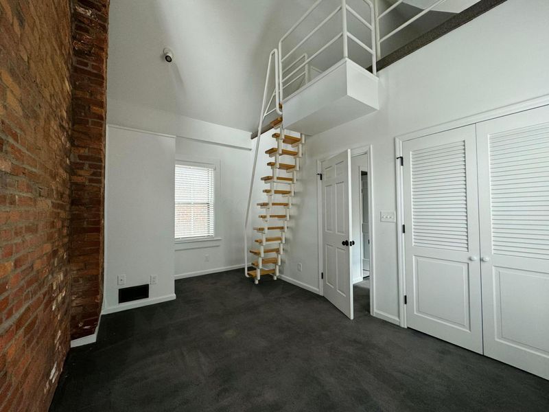 561 S 5th Street , Columbus, OH 43206 Photo 15