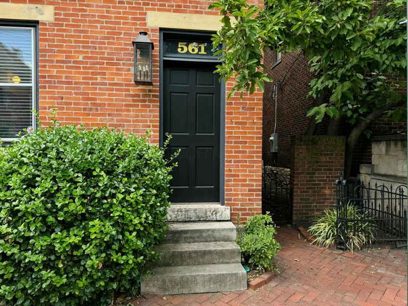 561 S 5th Street , Columbus, OH 43206 Photo 2