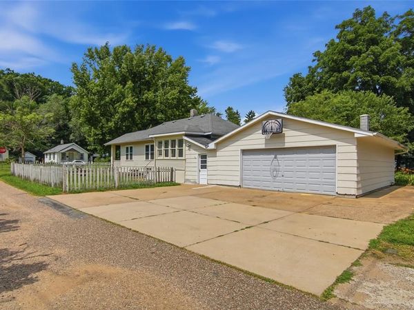 233 Ferry Street, Eau Claire, WI 54703