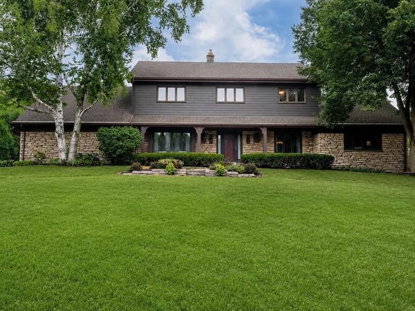 1790 Kelly LANE, Brookfield, WI 53045