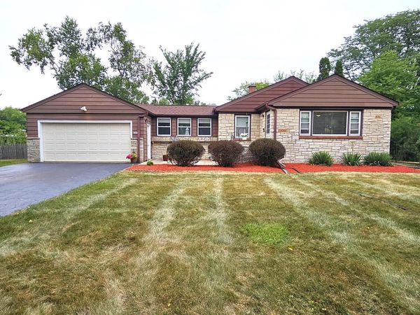 850 E Ellsworth LANE, Bayside, WI 53217