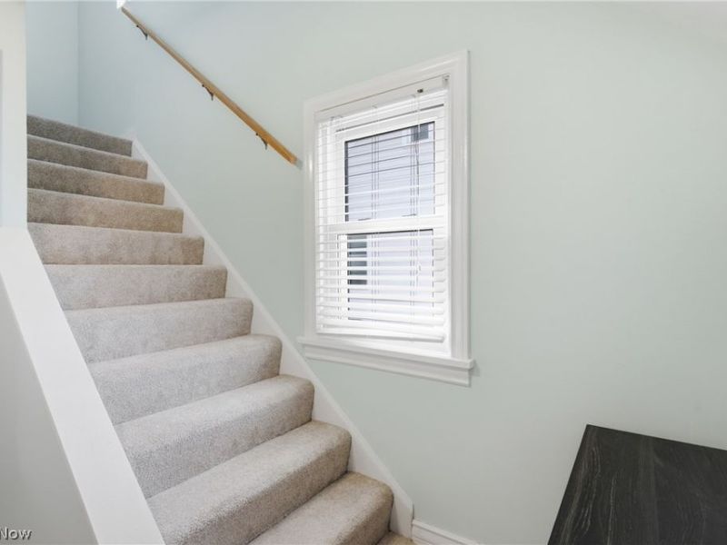 8005 Dresden Avenue, Parma, OH 44129 Photo 23