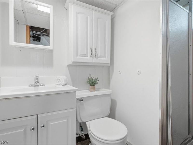 8005 Dresden Avenue, Parma, OH 44129 Photo 28