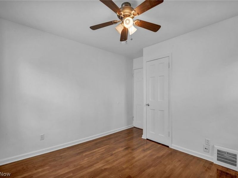 2910 Commonwealth Drive, Parma, OH 44134 Photo 19