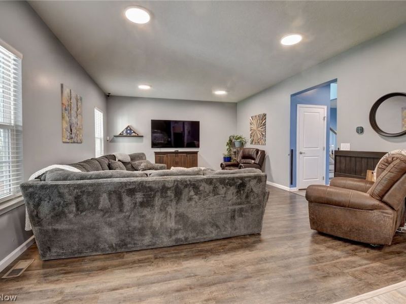 3059 Stonehurst Road , Green, OH 44685 Photo 6