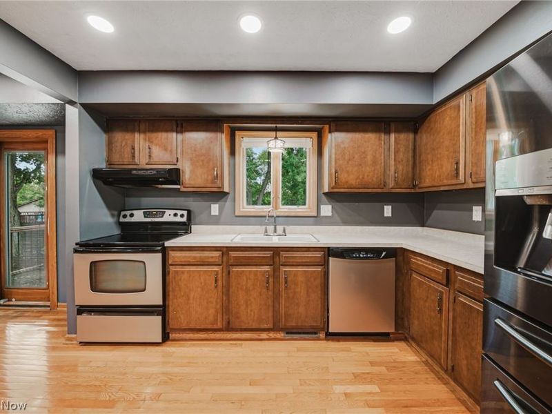 503 Westchester Drive, Brunswick, OH 44212 Photo 9
