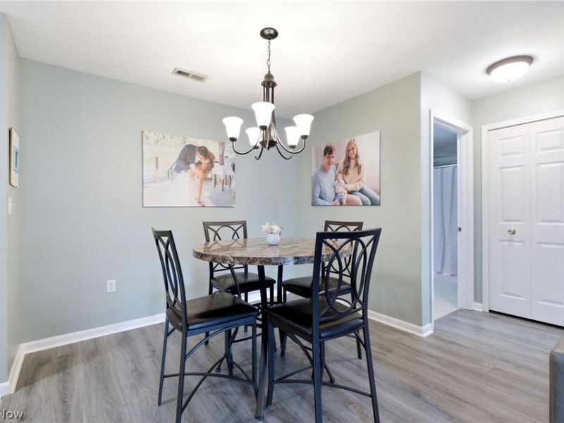 3284 Lenox Village Drive, Unit 104, Fairlawn, OH 44333 Photo 12