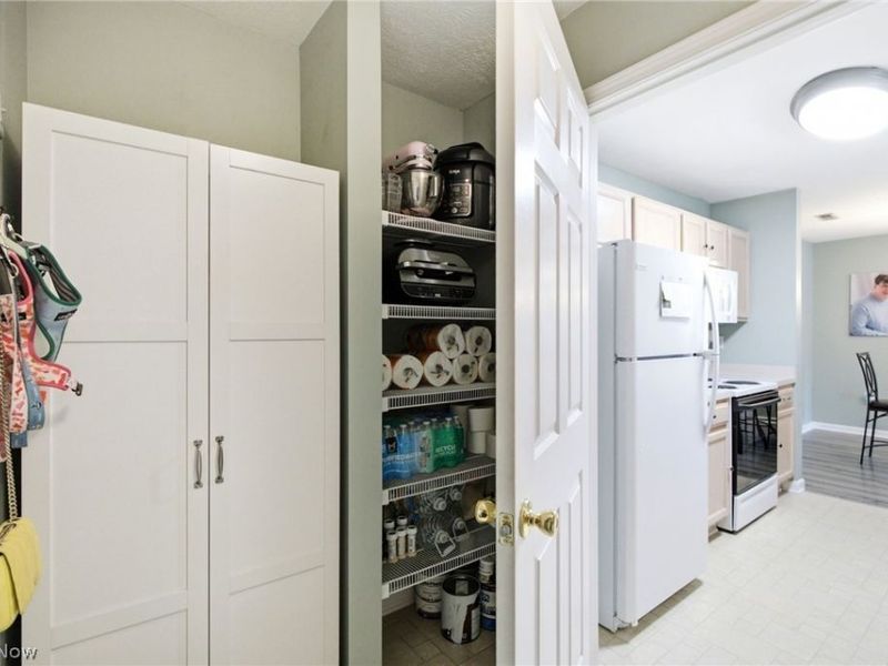 3284 Lenox Village Drive, Unit 104, Fairlawn, OH 44333 Photo 24
