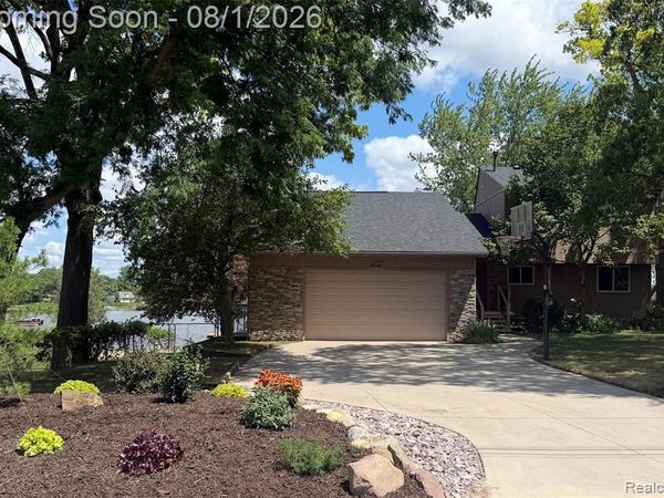 4341 Cornith Drive, Orion Township, Mi 48359