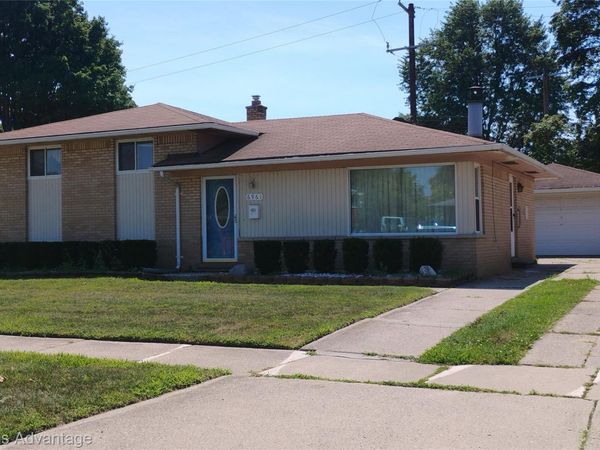 6961 N Wildwood Street, Westland, Mi 48185