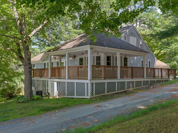 2 Teakwood Knolls , Lewiston, ME 04240