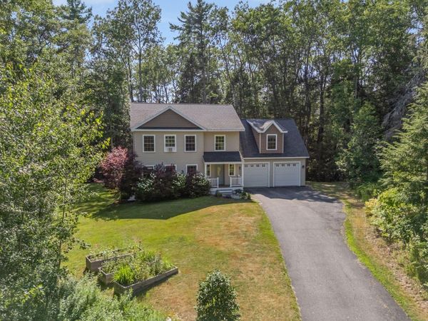 6 Newfield Road , Freeport, ME 04032