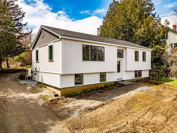 162 Waldo Avenue , Belfast, ME 04915