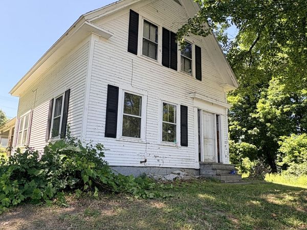 26 Mill Street , Hartland, ME 04943