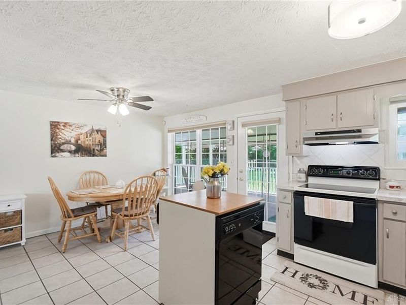 2076 Lynpark Avenue, Miami Township, OH 45439 Photo 18