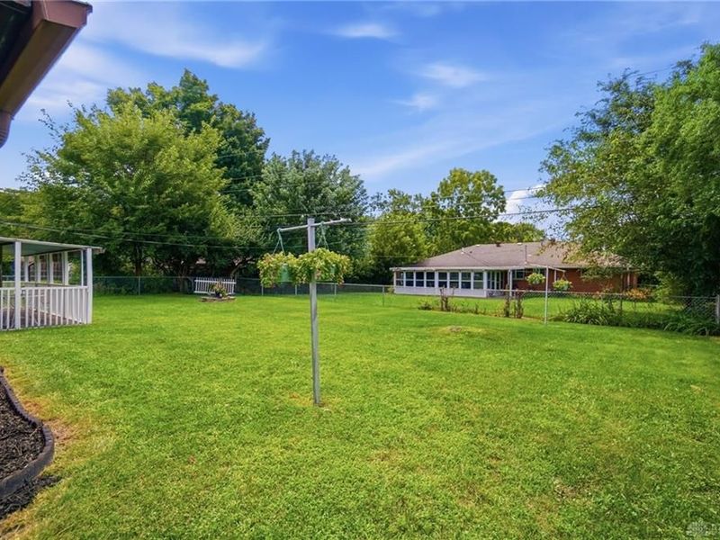 2076 Lynpark Avenue, Miami Township, OH 45439 Photo 29