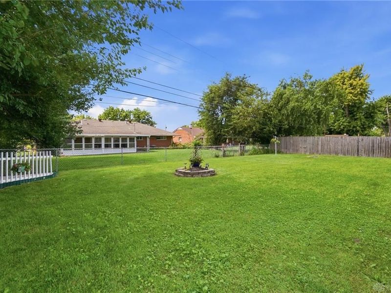 2076 Lynpark Avenue, Miami Township, OH 45439 Photo 31