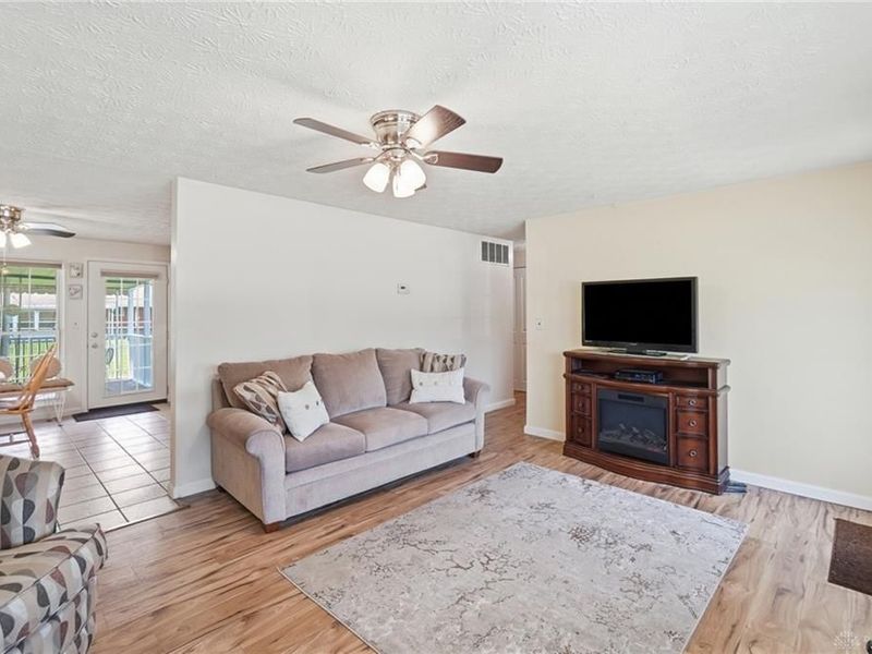 2076 Lynpark Avenue, Miami Township, OH 45439 Photo 6