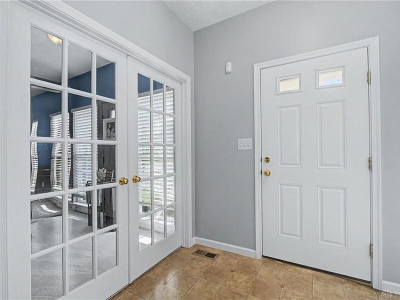 2651 Royal Gateway, Beavercreek, OH 45431 Photo 3
