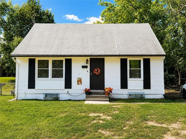 7406 S PARK Road, Kansas City, MO 64129