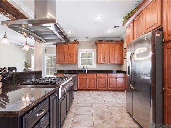 221 Bedford Street, Laplace, LA 70068