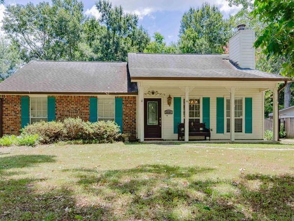 1616 Hobbiton Rd, Baton Rouge, LA 70810