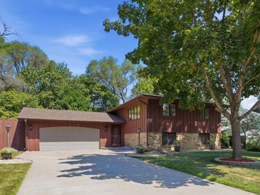 7119 Willow Lane , Brooklyn Center, MN 55430