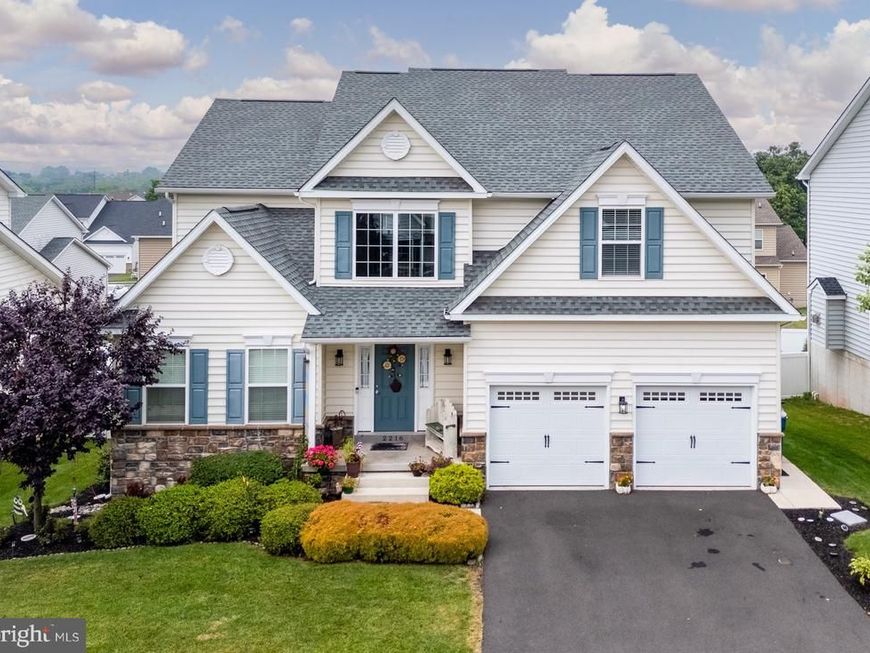 2216 Sunnyvale Drive , Pennsburg, PA 18073 Main Photo