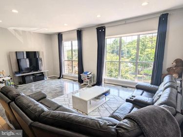 20867 TRINITY SQUARE, STERLING, VA 20165