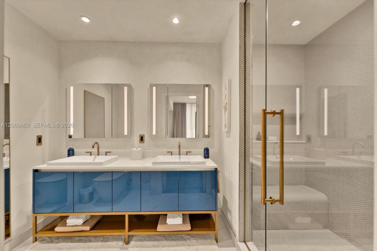 2678 Tigertail Ave, Unit 313, Miami, FL 33133 Photo