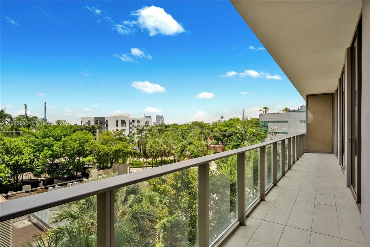 2678 Tigertail Ave, Unit 313, Miami, FL 33133 Photo