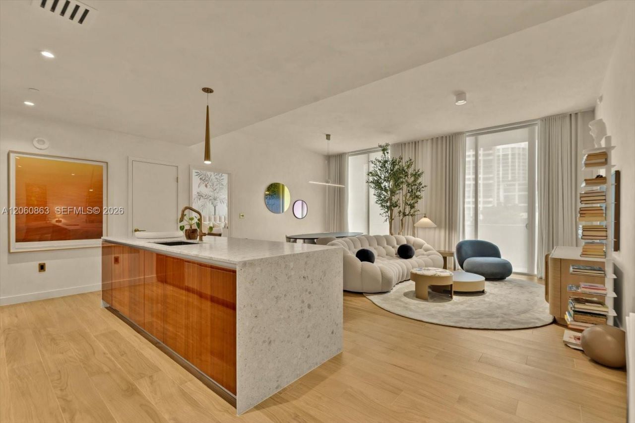 2678 Tigertail Ave, Unit 313, Miami, FL 33133 Photo