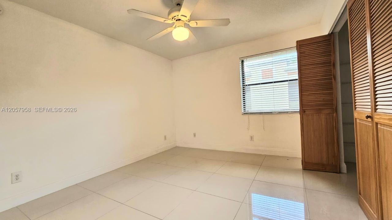 9850 NW 3rd Ct, Unit 2, Plantation, FL 33324 Photo