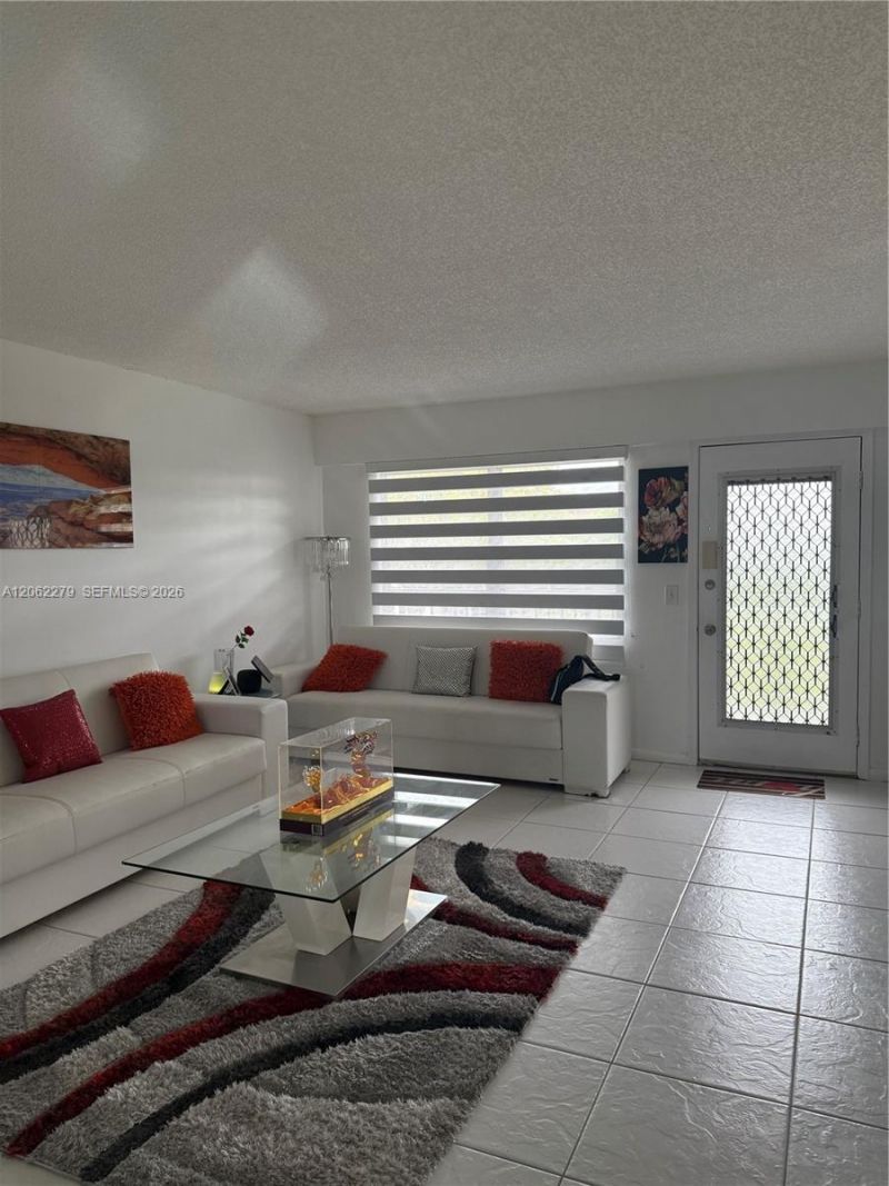 13255 SW 7th Ct, Unit 406D, Pembroke Pines, FL 33027 Photo