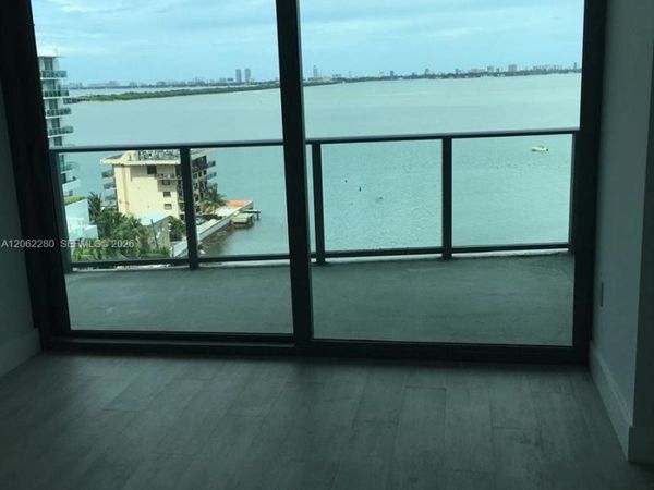 460 NE 28th St, Unit 906, Miami, FL 33137