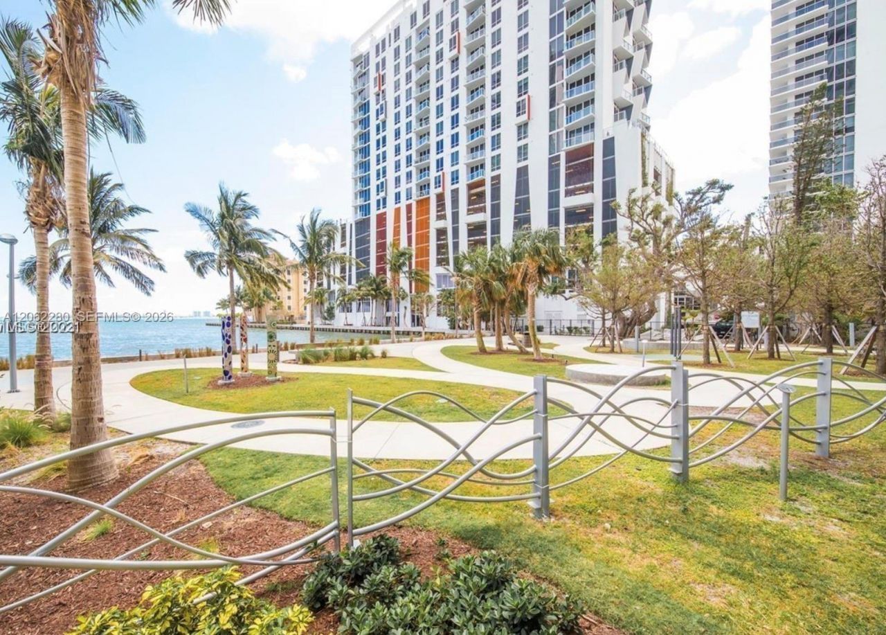 460 NE 28th St, Unit 906, Miami, FL 33137 Photo