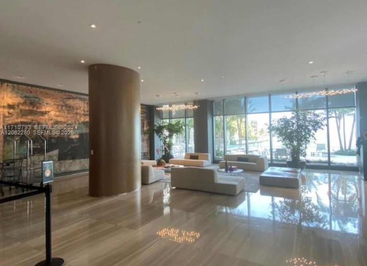 460 NE 28th St, Unit 906, Miami, FL 33137 Photo